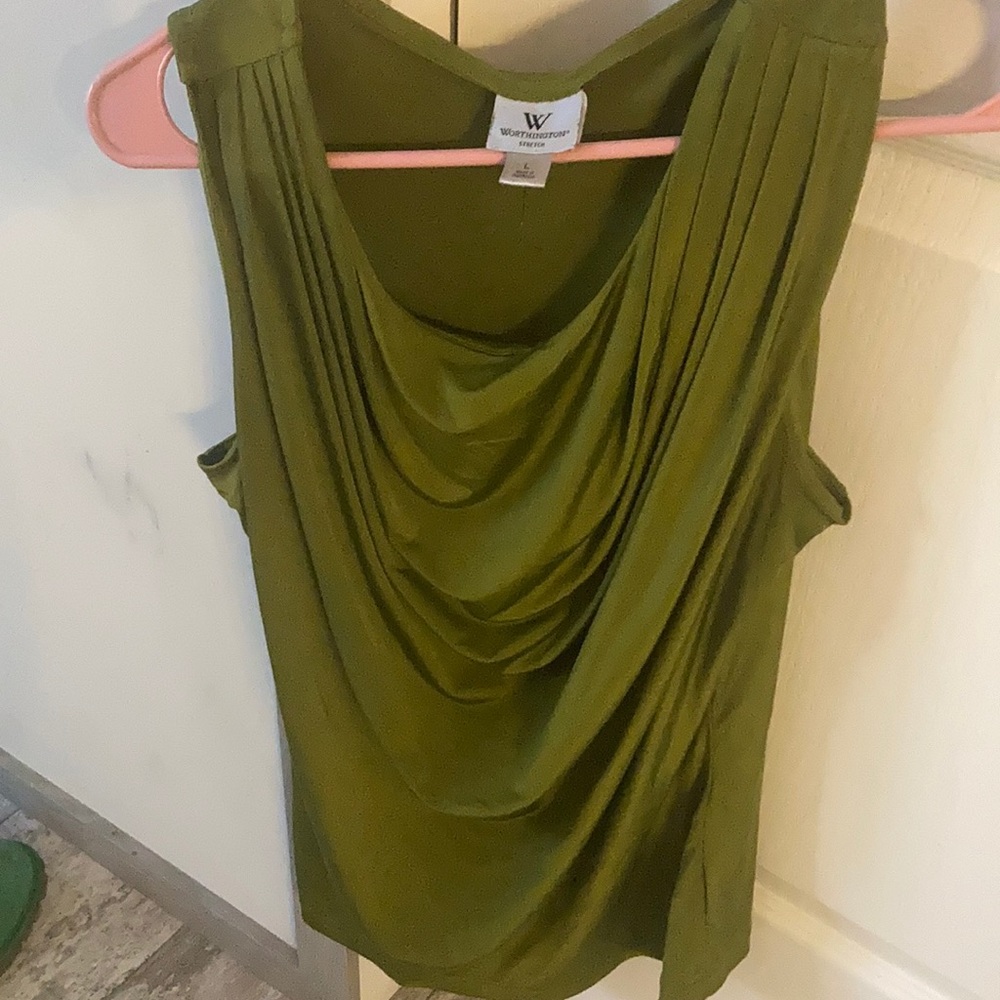 NWOT women’s casual tank top